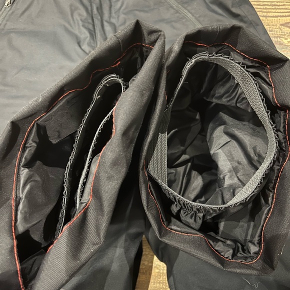 The North Face Snowpants - Picture 4 of 8